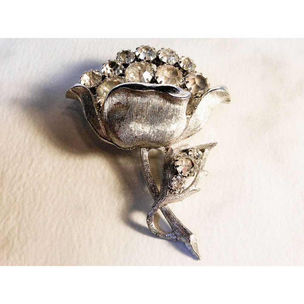 Vintage Silver Tone Rhinestone Flower Brooch 2.5"